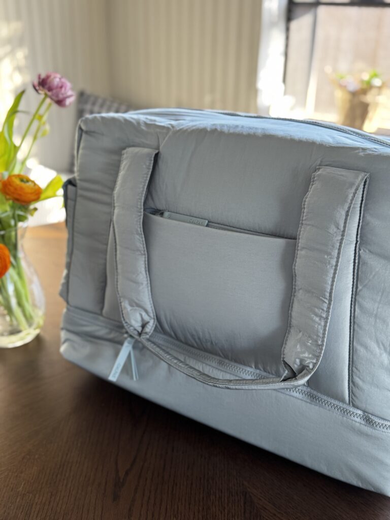 Hospital Bag Checklist: What to Pack for Mom, Dad & Baby (From a Mom of 3)