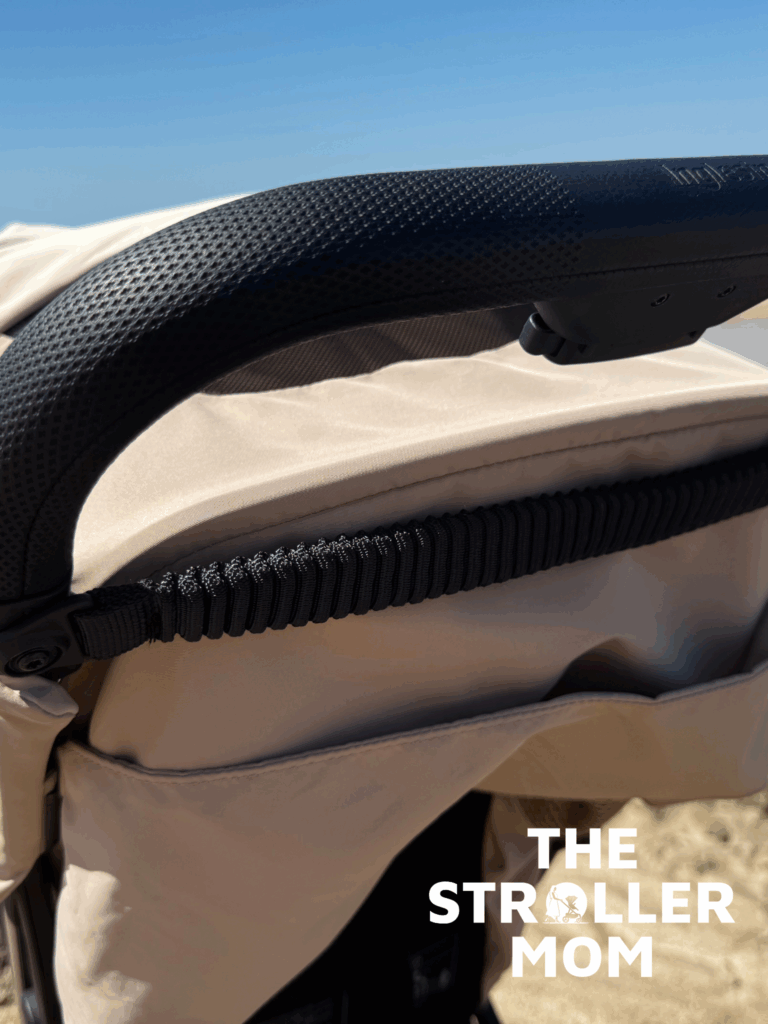 Handlebar and carry strap for the quid 3 travel stroller.